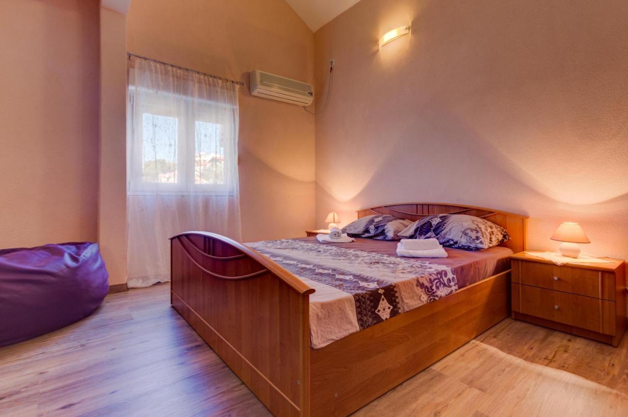Apartments Vesna Tivat Exterior foto