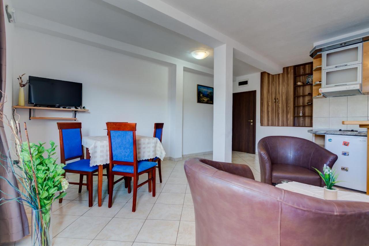Apartments Vesna Tivat Exterior foto