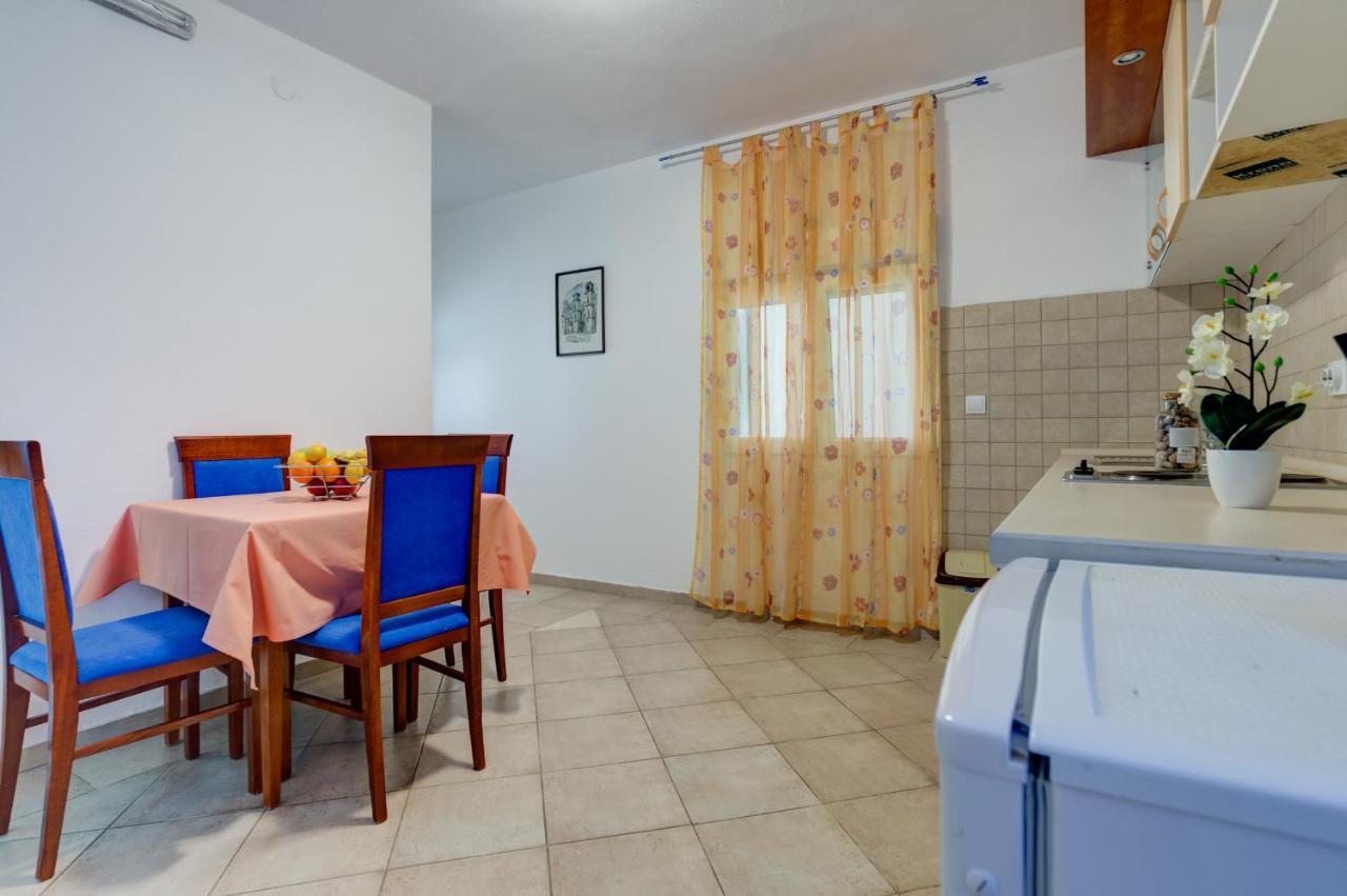 Apartments Vesna Tivat Exterior foto